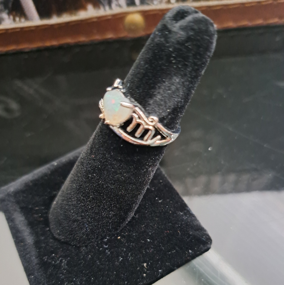 NEW SILVER OPAL MOM RING SIZE 5 - Picture 3 of 5